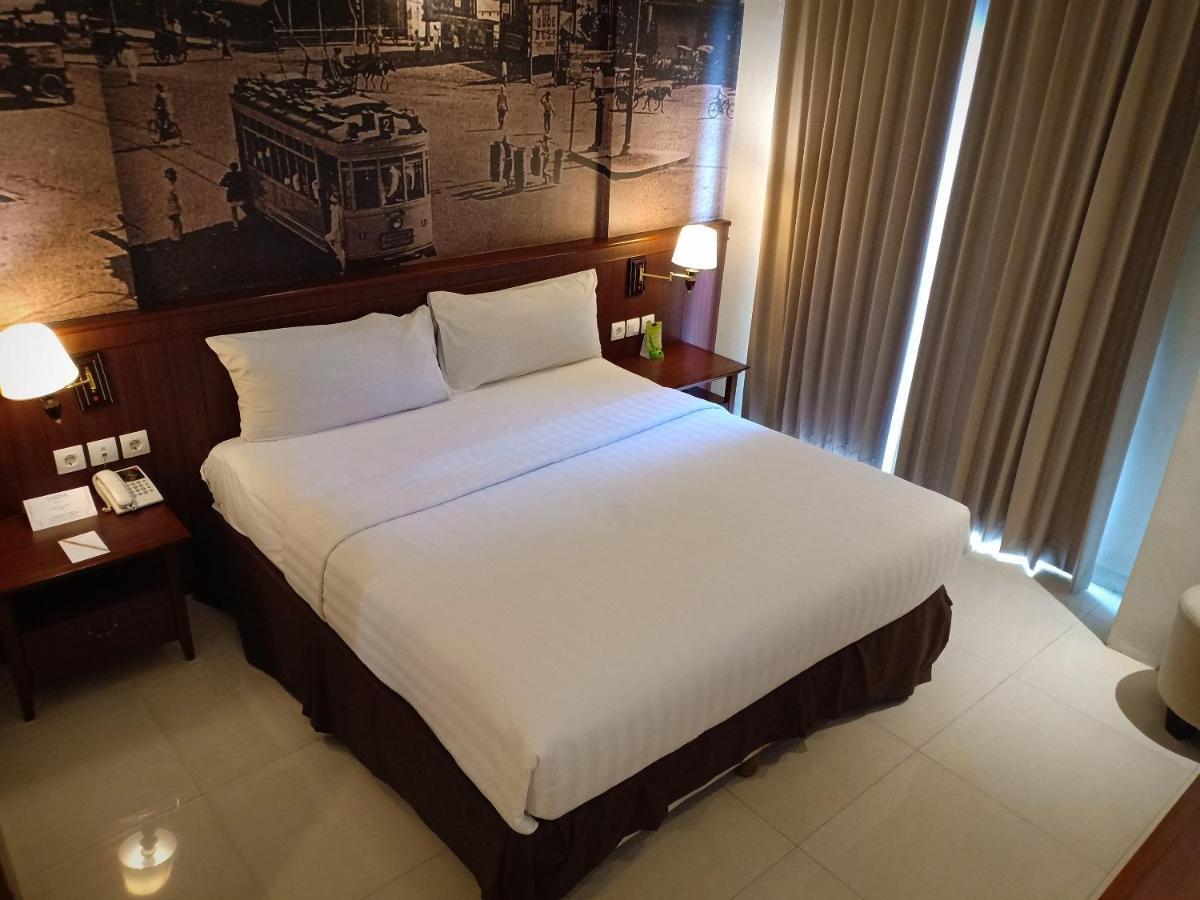 Varna Culture Hotel Soerabaia Surabaya Exterior photo