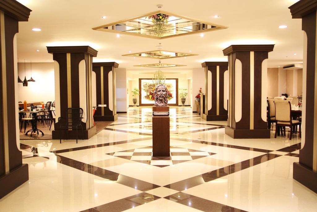 Varna Culture Hotel Soerabaia Surabaya Exterior photo